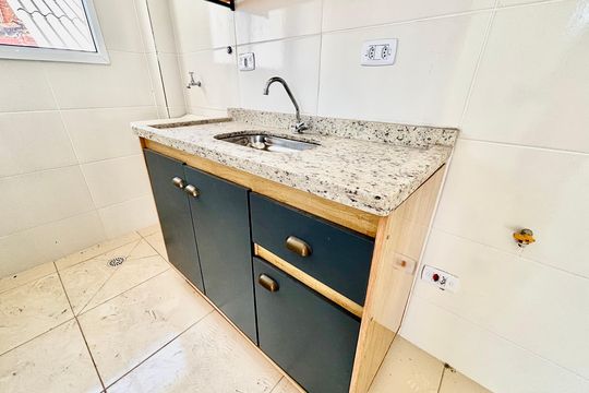 Cozinha de apartamento para alugar com 2 quartos, 37m² em Cidade Antônio Estêvão de Carvalho, São Paulo