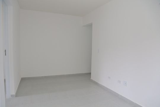Apartamento para alugar com 2 quartos, 55m² em Vila Carmosina, São Paulo