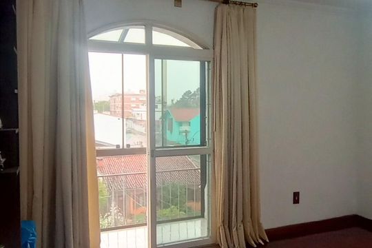 Apartamento à venda com 3 quartos, 92m² em Jardim do Salso, Porto Alegre