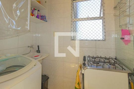 Área de Serviço de apartamento para alugar com 2 quartos, 42m² em Olaria, Canoas