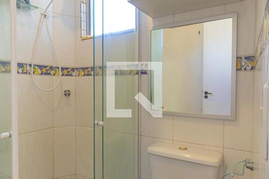 Banheiro de apartamento para alugar com 2 quartos, 42m² em Olaria, Canoas