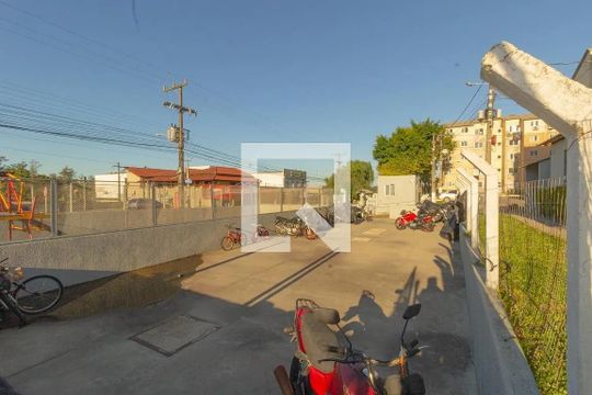 Estacionamento de apartamento para alugar com 2 quartos, 42m² em Olaria, Canoas