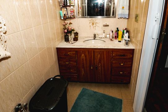 Banheiro da suíte de casa para alugar com 4 quartos, 360m² em Glória, Belo Horizonte