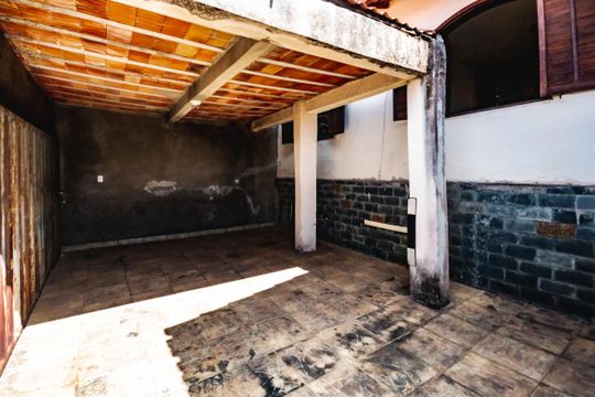 Casa para alugar com 4 quartos, 360m² em Glória, Belo Horizonte