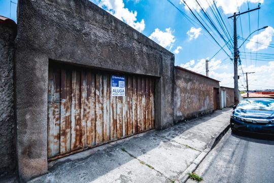 Casa para alugar com 4 quartos, 360m² em Glória, Belo Horizonte