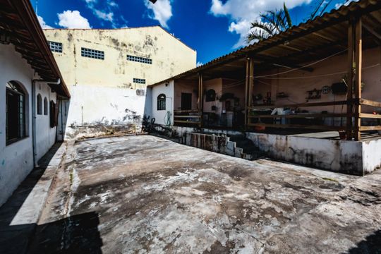 Casa para alugar com 4 quartos, 360m² em Glória, Belo Horizonte