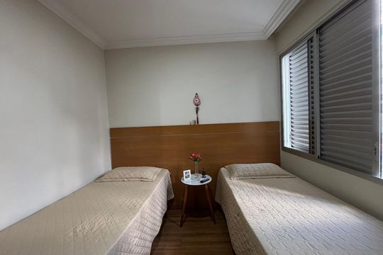Apartamento à venda com 3 quartos, 144m² em Alto Caiçaras, Belo Horizonte