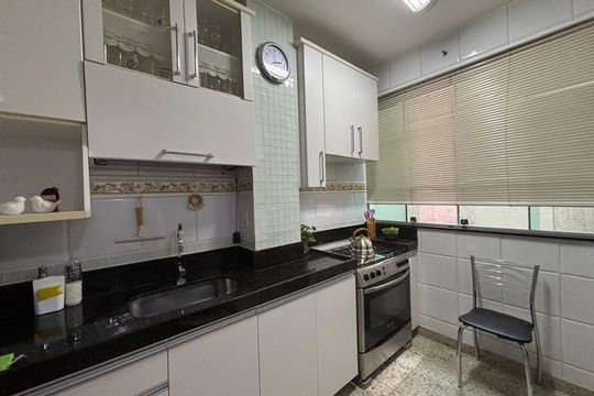 Apartamento à venda com 3 quartos, 144m² em Alto Caiçaras, Belo Horizonte