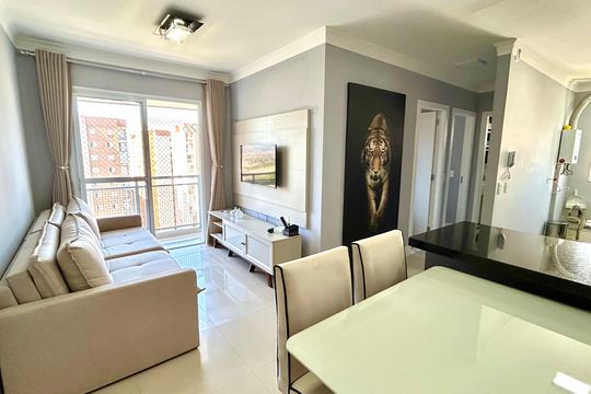 Apartamento à venda com 2 quartos, 49m² em Jardim Flor da Montanha, Guarulhos