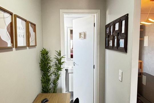 Corredor de apartamento à venda com 2 quartos, 56m² em Vila Alto de Santo Andre, Santo André