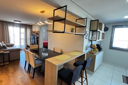 Apartamento à venda com 2 quartos, 56m² em Vila Alto de Santo Andre, Santo André