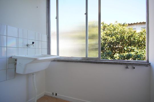Cozinha e Área de Serviço de apartamento à venda com 2 quartos, 59m² em Jardim Dona Leopoldina, Porto Alegre