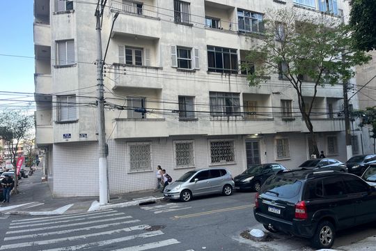 Fachada do Prédio de apartamento para alugar com 2 quartos, 78m² em Bom Retiro, São Paulo