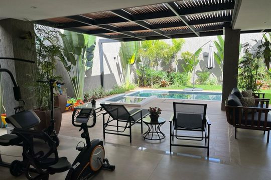 Área externa de casa de condomínio à venda com 4 quartos, 460m² em Portal do Sol, Contagem