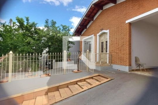 Casa à venda com 3 quartos, 200m² em Vila Nogueira, Campinas