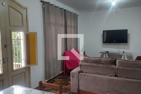 Casa à venda com 3 quartos, 200m² em Vila Nogueira, Campinas