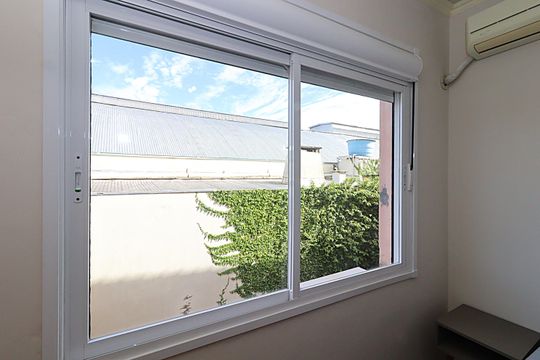 Apartamento para alugar com 2 quartos, 70m² em Navegantes, Porto Alegre