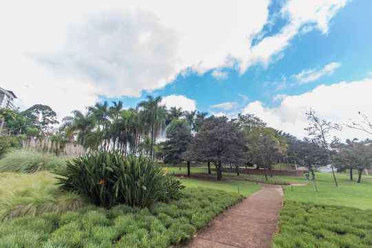 Área comum de casa de condomínio para alugar com 6 quartos, 560m² em Alphaville Residencial Um, Barueri