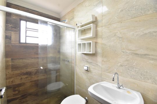 Banheiro 2 de apartamento para alugar com 3 quartos, 170m² em Santa Felicidade, Curitiba