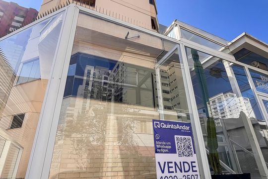 Fachada + plaquinha de apartamento à venda com 3 quartos, 140m² em Santa Paula, São Caetano do Sul