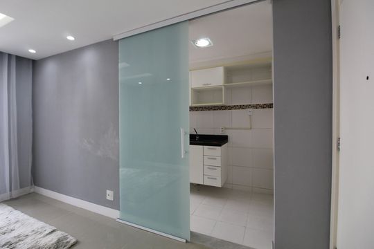 Cozinha de apartamento à venda com 2 quartos, 55m² em Curicica, Rio de Janeiro