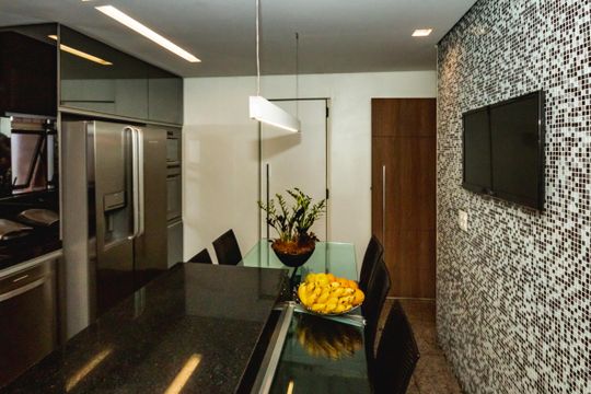 Apartamento à venda com 4 quartos, 316m² em São José, Belo Horizonte