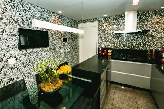 Apartamento à venda com 4 quartos, 316m² em São José, Belo Horizonte