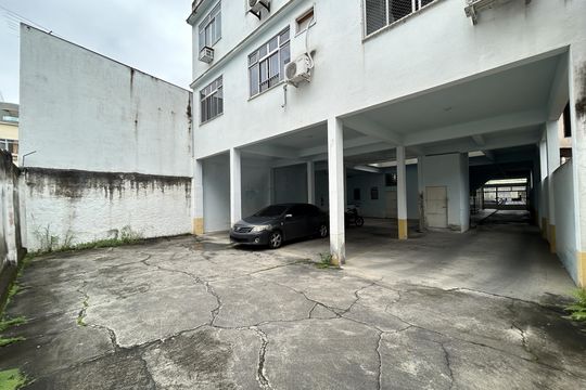 Garagem de apartamento à venda com 3 quartos, 92m² em Vila Valqueire, Rio de Janeiro