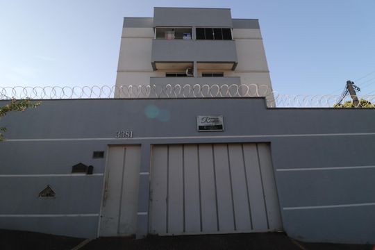Fachada de apartamento para alugar com 2 quartos, 53m² em Daniel Fonseca, Uberlândia