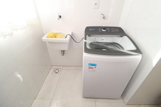 Área de Serviço de apartamento para alugar com 2 quartos, 53m² em Daniel Fonseca, Uberlândia