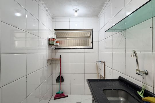 Cozinha e Área de Serviço de apartamento para alugar com 2 quartos, 66m² em José Menino, Santos