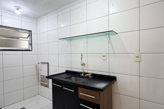 Cozinha e Área de Serviço de apartamento para alugar com 2 quartos, 66m² em José Menino, Santos