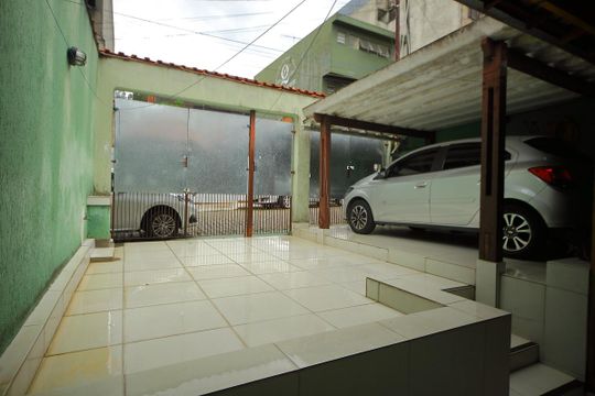 Garagem de casa para alugar com 3 quartos, 151m² em Baeta Neves, São Bernardo do Campo