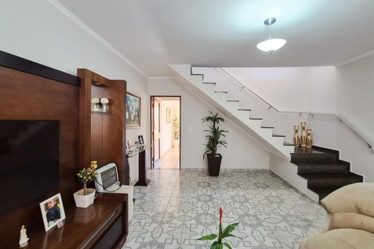 Sala de casa à venda com 3 quartos, 230m² em Alves Dias, São Bernardo do Campo
