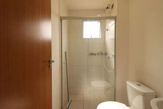 Banheiro de apartamento para alugar com 2 quartos, 45m² em Adelino Simioni, Ribeirão Preto