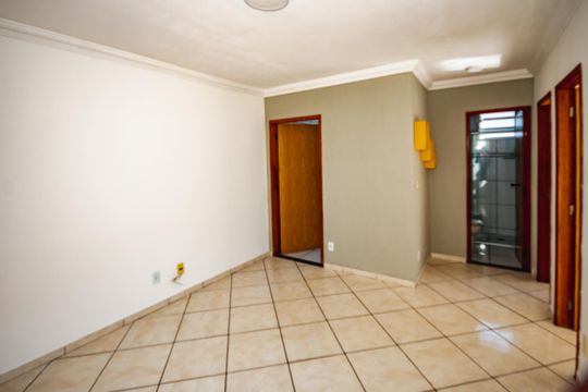 Apartamento para alugar com 2 quartos, 48m² em Floramar, Belo Horizonte
