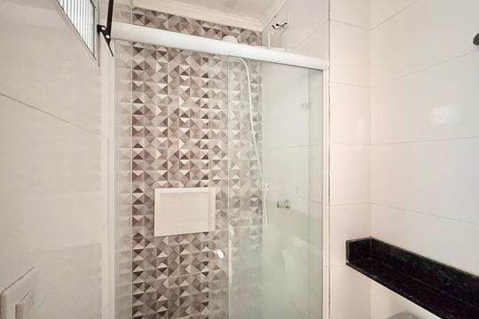Banheiro de casa de condomínio para alugar com 2 quartos, 54m² em Freguesia do Ó, São Paulo