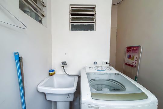 Apartamento para alugar com 2 quartos, 81m² em Cerqueira César, São Paulo