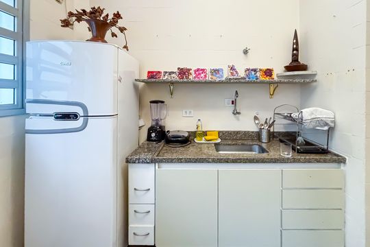 Apartamento para alugar com 2 quartos, 81m² em Cerqueira César, São Paulo