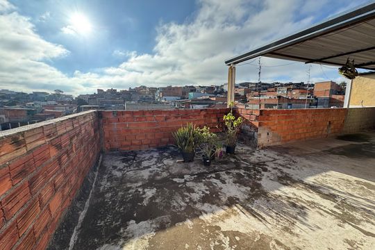 Quintal de casa para alugar com 2 quartos, 250m² em Conceicao, Osasco