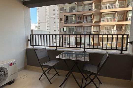 Varanda de kitnet/studio à venda com 0 quarto, 27m² em Vila Clementino, São Paulo