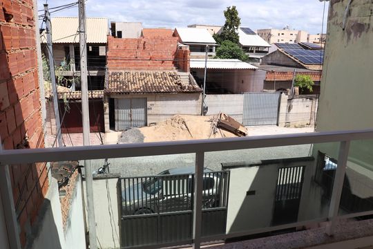 Varanda de casa para alugar com 3 quartos, 106m² em Vila da Rainha, Campos dos Goytacazes