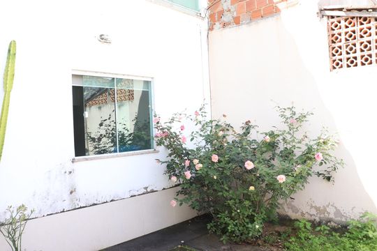 Garagem de casa para alugar com 3 quartos, 106m² em Vila da Rainha, Campos dos Goytacazes