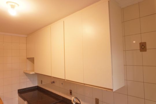 Cozinha de apartamento para alugar com 2 quartos, 70m² em Parque Arnold Schimidt, São Carlos