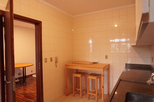 Cozinha de apartamento para alugar com 2 quartos, 70m² em Parque Arnold Schimidt, São Carlos