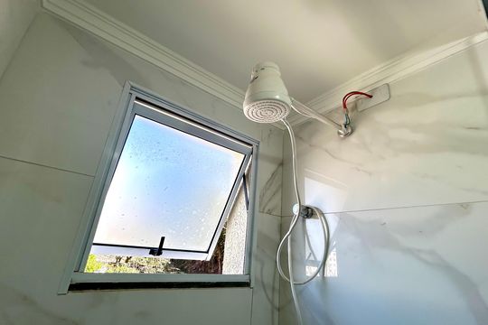 Banheiro de apartamento para alugar com 2 quartos, 46m² em Vila Nova Bonsucesso, Guarulhos