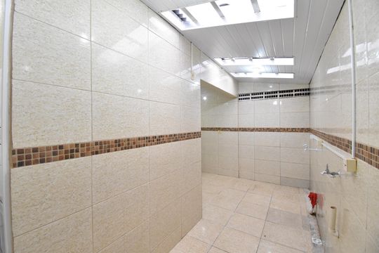 Cozinha e Área de Serviço de casa para alugar com 3 quartos, 100m² em Cajuru, Curitiba