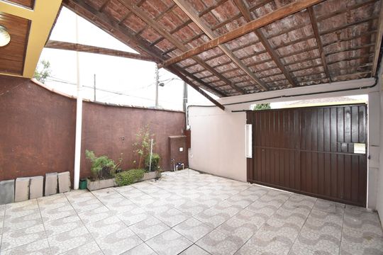 Garagem de casa para alugar com 3 quartos, 100m² em Cajuru, Curitiba