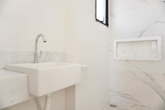 Suíte - Banheiro  de apartamento à venda com 3 quartos, 255m² em Calafate, Belo Horizonte