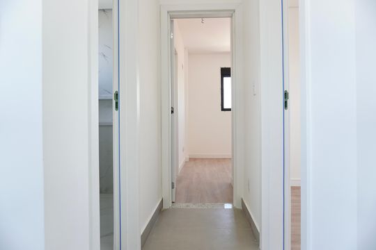 Corredor de apartamento à venda com 2 quartos, 64m² em Calafate, Belo Horizonte